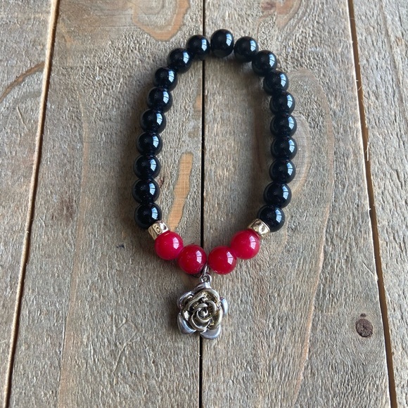 handmade Jewelry - Handmade Black & Red Rose Stretch Bracelet